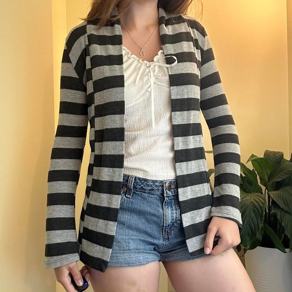 Y2k grey and black striped soft cardigan sweater size small